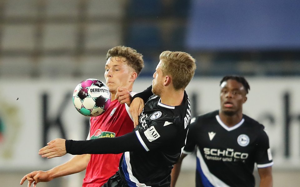 Арминия взе глътка въздух след победа с 1:0 над Фрайбург