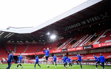 Отборите на Шефийлд Юнайтед и Арсенал затварят неделната програма в