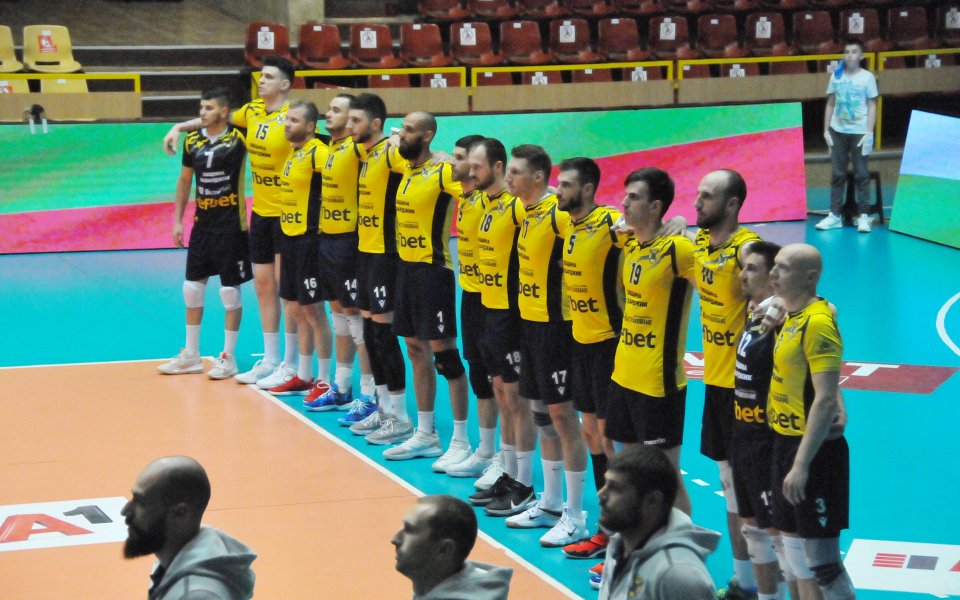 Хебър Пазарджик триумфира за първи път в историята си с