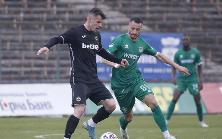 Ботев Враца вцепени Славия и заплете още повече възела около изпадащите