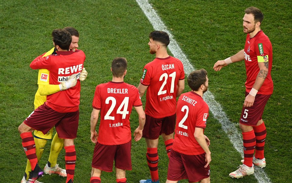 Борещият се за оцеляване в Бундеслигата победи РБ Лайпциг с