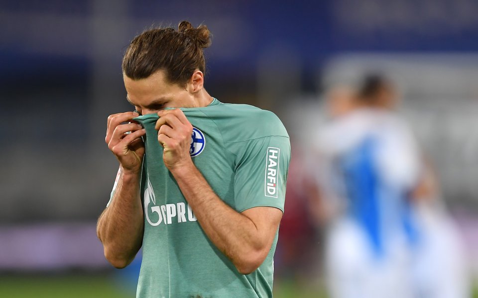 Докато светът бе вперил поглед в провала на Суперлигата, Шалке