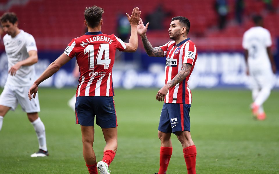 Отборите на Атлетико Мадрид и Уеска играят при