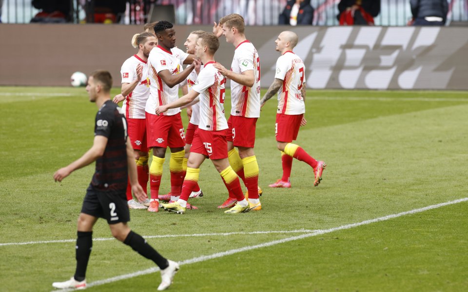 Отборът на РБ Лайпциг се възползва от грешната стъпка на