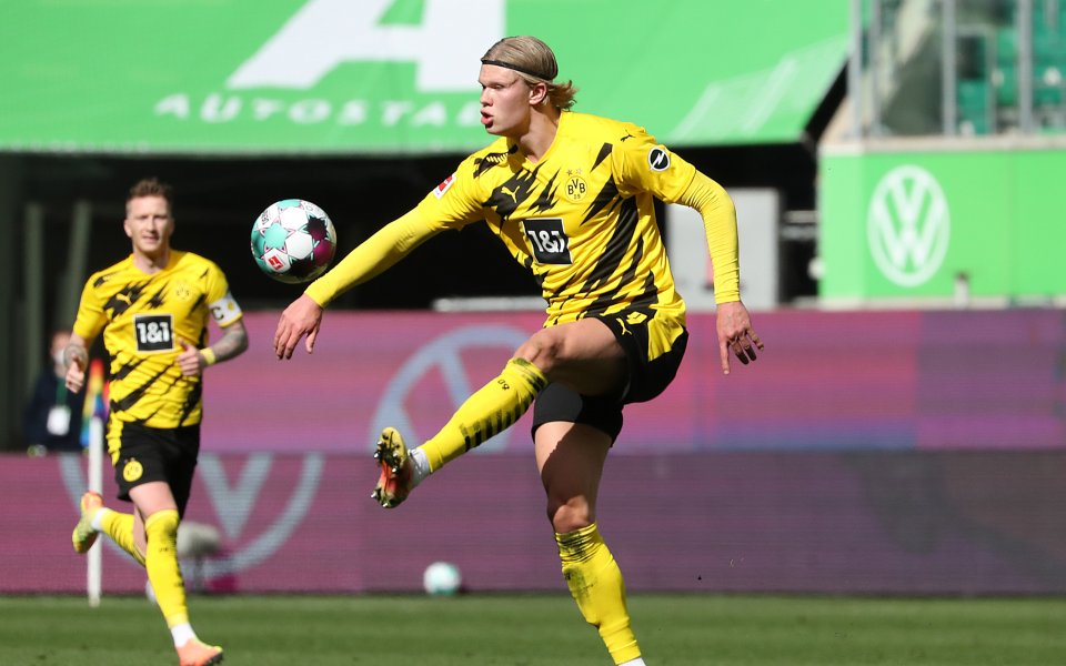 Отборът на Борусия Дортмунд може да се наложи да забрани