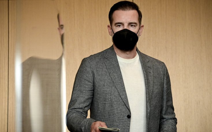 Условна присъда за обвинен в детско порно