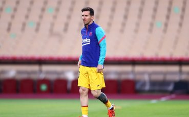 Суперзвездата на Барселона Лионел Меси е готов да намали заплатата