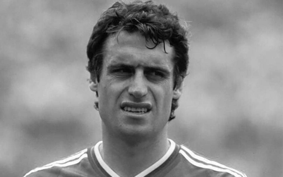 Напусна ни един от най-великите български футболисти