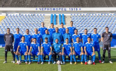 Новакът във Втора лига Черноморец Бургас представи отбора и новия