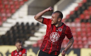 Черноморец Бургас се раздели с още двама футболисти Става дума