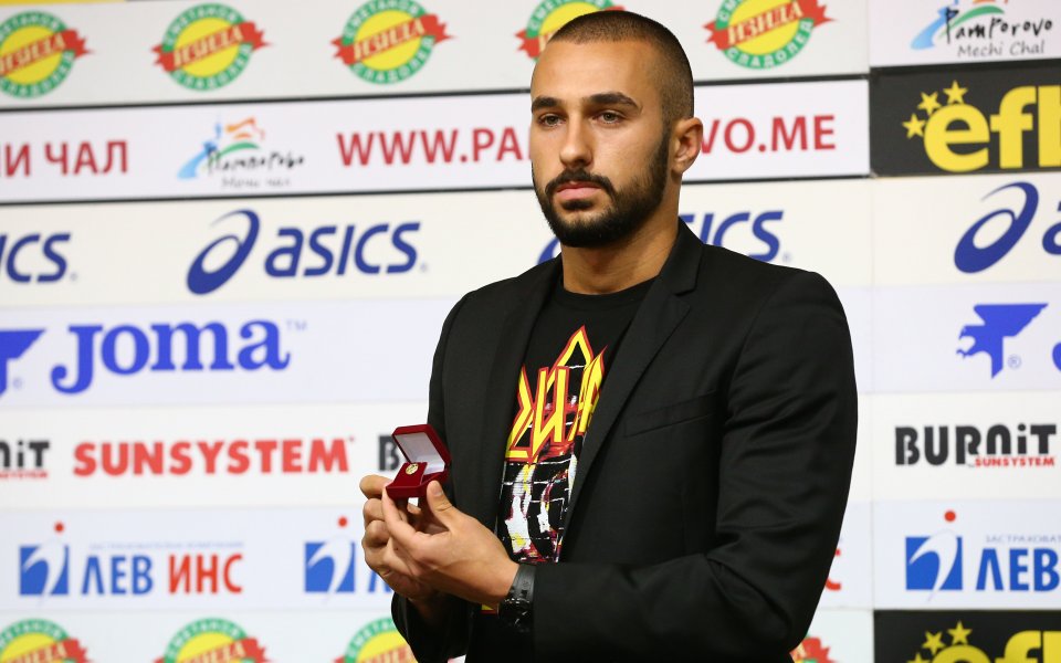 Георги Йомов - награждаване за играч на месец април