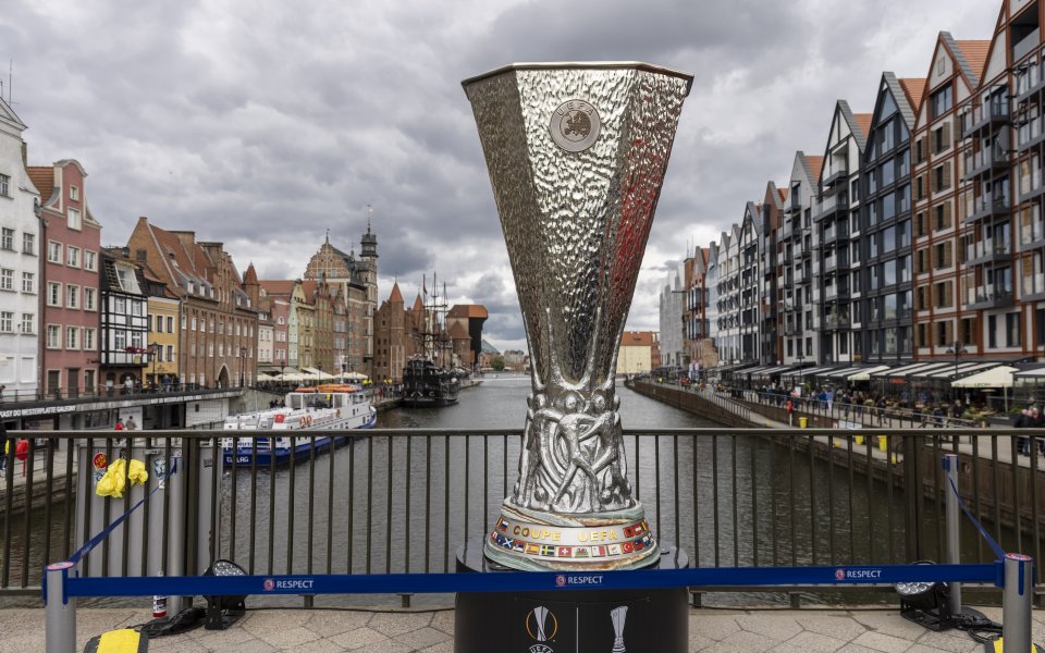 Испанският Виляреал дебютира на финал в европейски клубен турнир, а