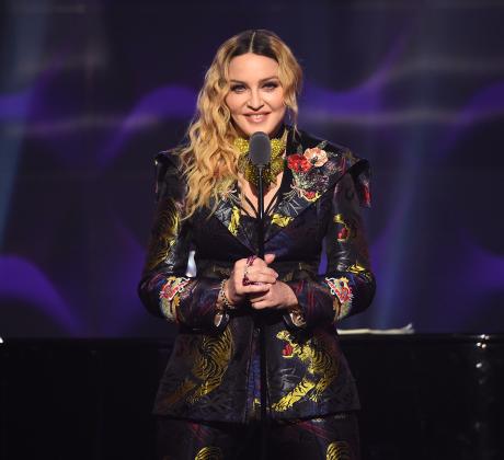 Мадона обяви че е хомосексуална във видео което сподели в TikTok
