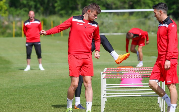 Царско село стартира контролите с убедителна победа