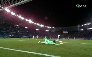 В 89 ата минута Чиро Имобиле оформи победата на Италия с