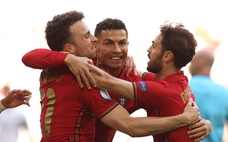 Отборите на Португалия и Германия играят при