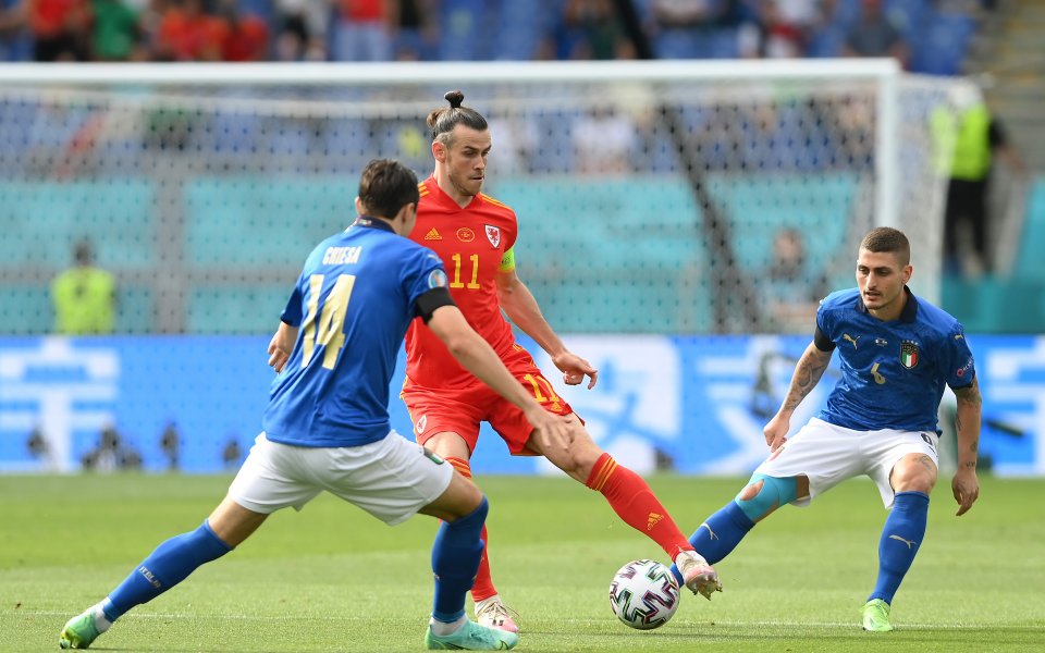 Отборите на Италия и Уелс играят при резултат