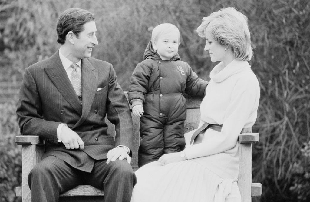 <p>Принц Уилям Артър Филип Луи е роден на 21 юни 1982 г. в 21:03 часа в болницата &quot;Сейнт Мери&quot;, Лондон.</p>