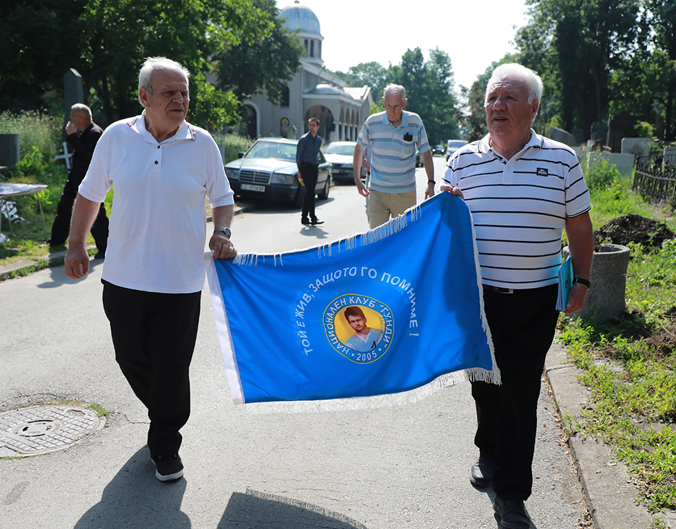 <p>Панихида по повод 50 години от смъртта на две икони на българския футбол - Георги Аспарухов и Никола Котков</p>
