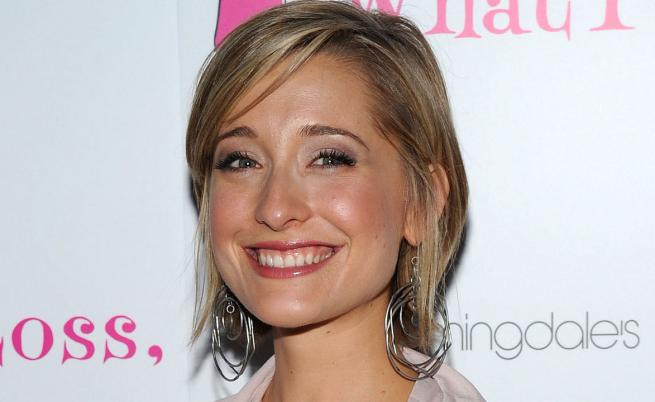 3 години затвор за актрисата Алисън Мак, вербувала секс робини