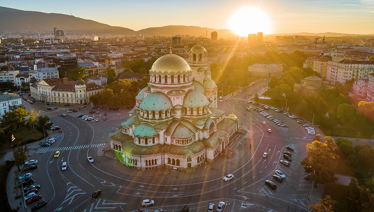 Тестват сирените в 11 часа