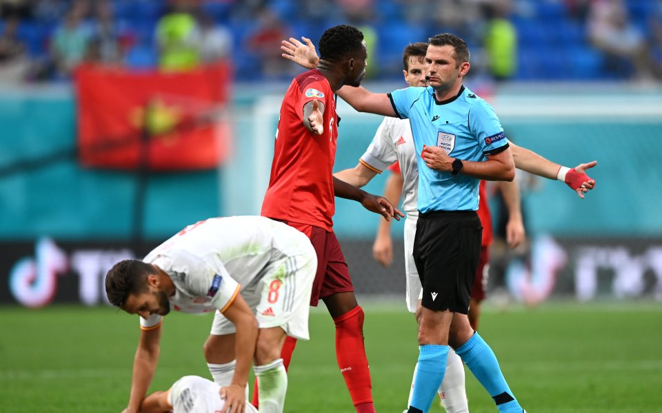 Швейцария и Испания се изправят един срещу друг в първи