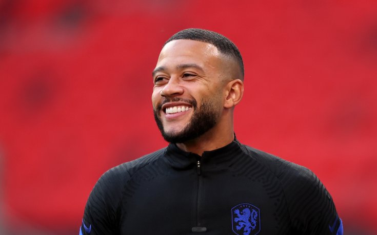 Барселона оряза заплатата на Депай с 30 процента