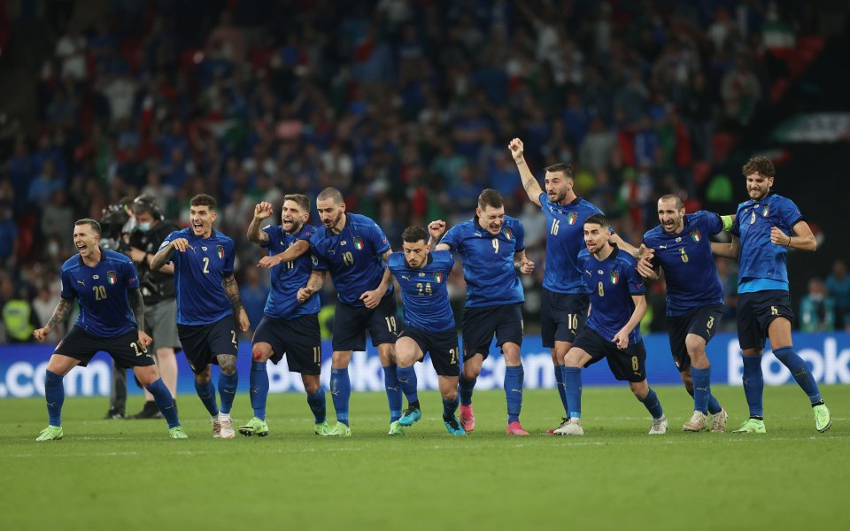 Италия постави рекорд във финала с Англия