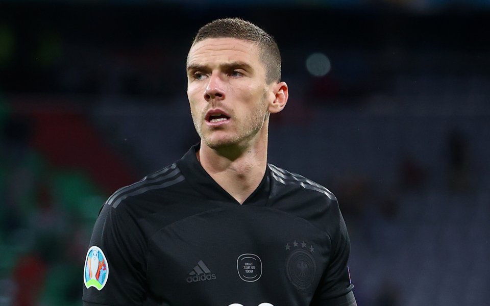 Ювентус се отказва от привличането на германския национал Робин Госенс.