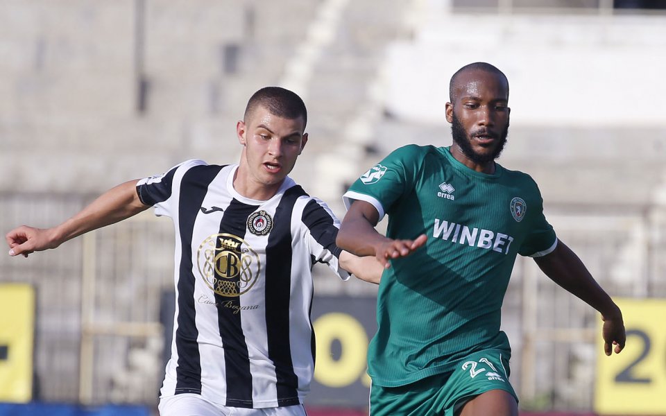 Ботев Враца приема Локомотив София в мач от 10-ия кръг