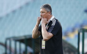 Треньорът на ЦСКА Любо Пенев коментира поражението на тима с