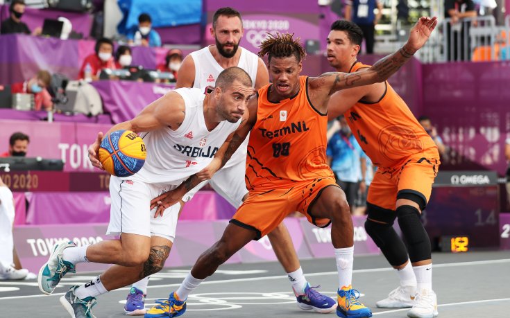 Сърбия започна с две победи в баскетбола 3х3 при мъжете в Токио