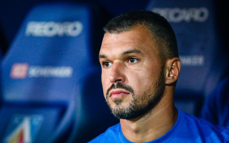 Славия ще задържи Божинов