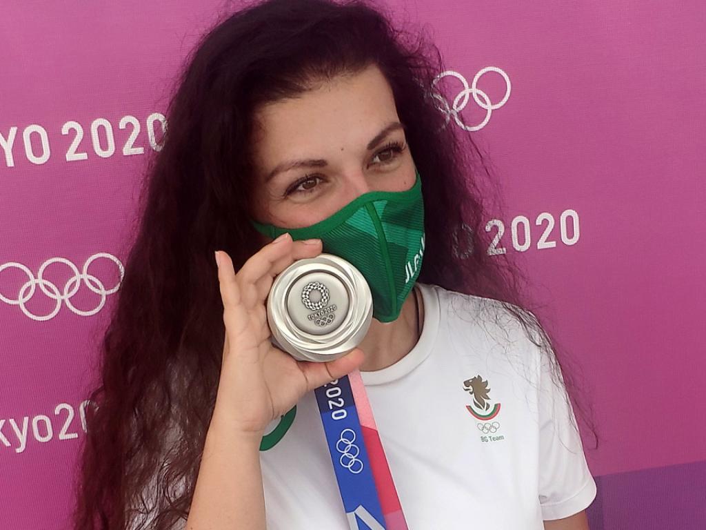 Антоанета Костадинова Важното е, че взимам медал от такъв форум