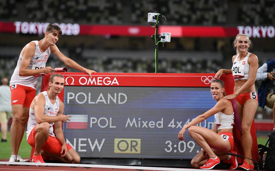Полша триумфира в смесената щафета на 4 по 400 метра