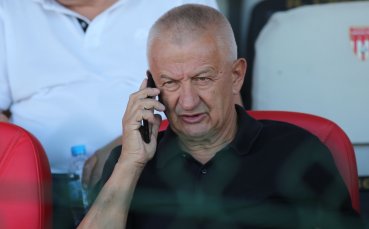 Собственикът на Локомотив Пловдив Христо Крушарски категорично отрече да