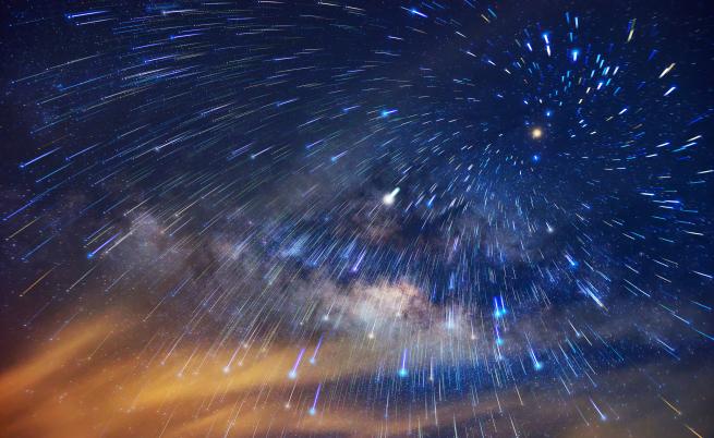 Небесно шоу: Предстои пикът на метеорния поток Персеиди