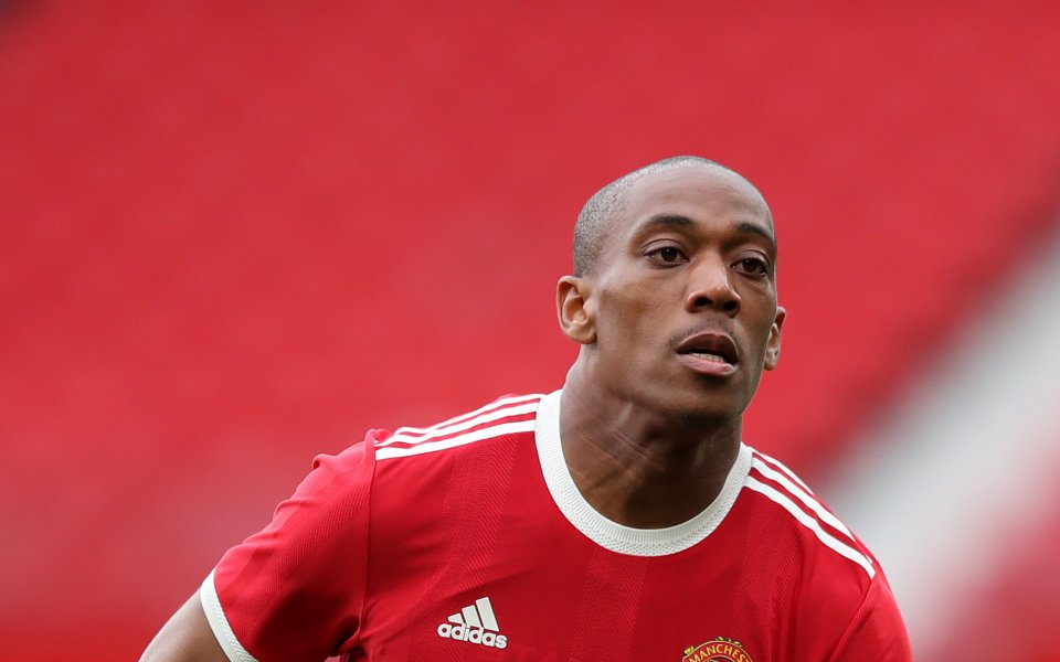 Манчестър Юнайтед няма да продава Антони Марсиал това лято. Според