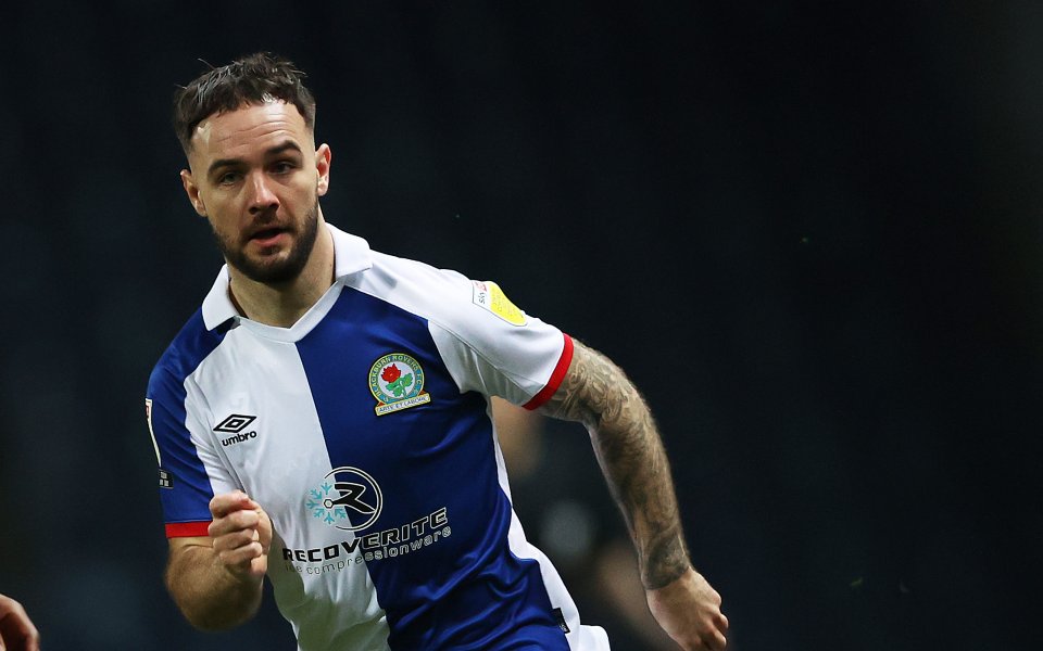 Саутхямптън привлече Адам Армстронг от Блекбърн, потвърдиха от клуба от