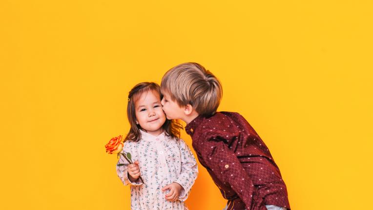  6 доказателства, че мъжете, които имат сестри, са по-добри от останалите 