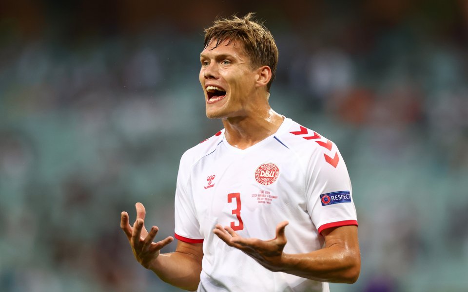 Защитникът на Саутхемптън Яник Вестергаард е пред трансфер в отбора