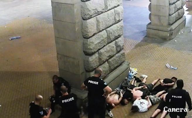 Евродепутати ще разследват полицейското насилие срещу протестиращите