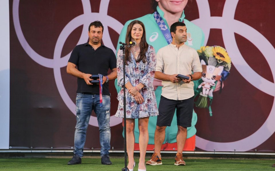 Петрич посрещна емоционално местните си герои от олимпийските игри в