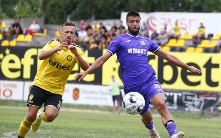 Резултати и голмайстори от петъчните двубои във Втора лига