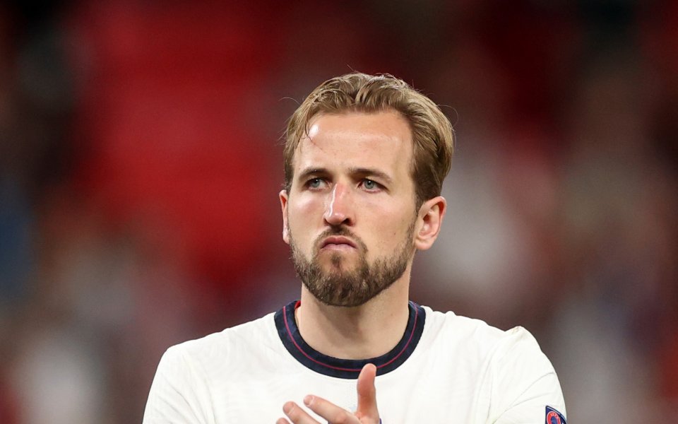 Нападателят на Тотнъм Хари Кейн и собственикът на клуба Даниел