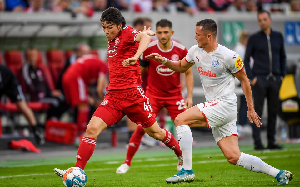 Отборите на Фортуна Дюселдорф и Холщайн Кил не успяха да