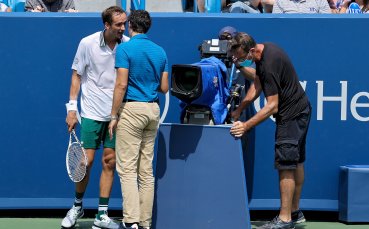 Световният №2 в мъжкия тенис Даниил Медведев отново напомни за