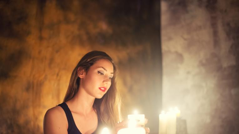 5 лесни стъпки: как да направим магия със свещ