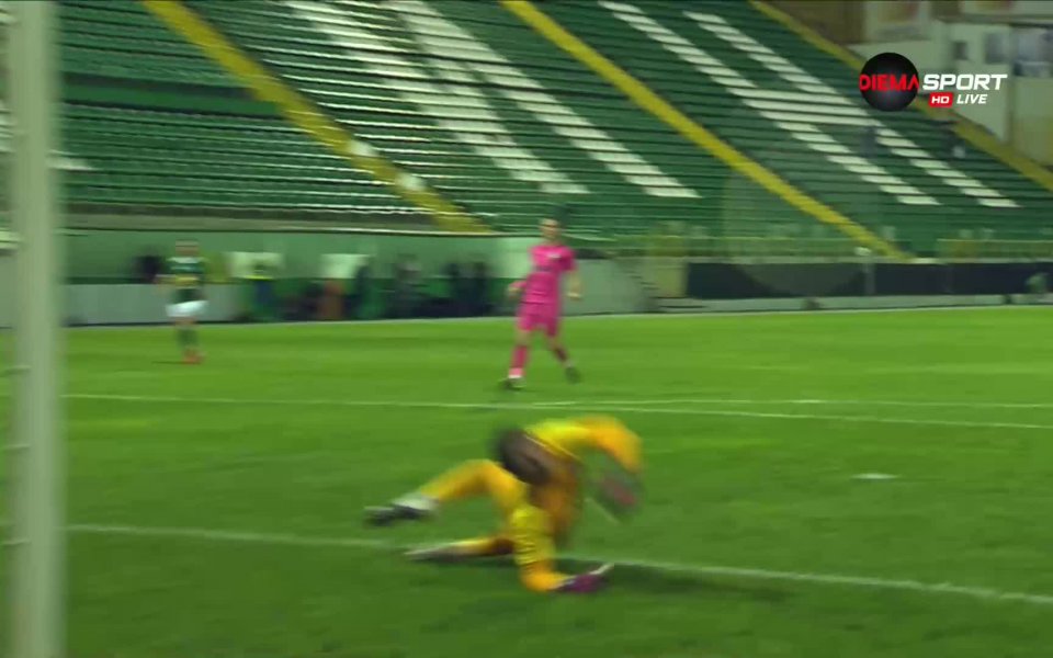 Пирин откри резултата на Лудогорец след само три минути игра.Фантастично