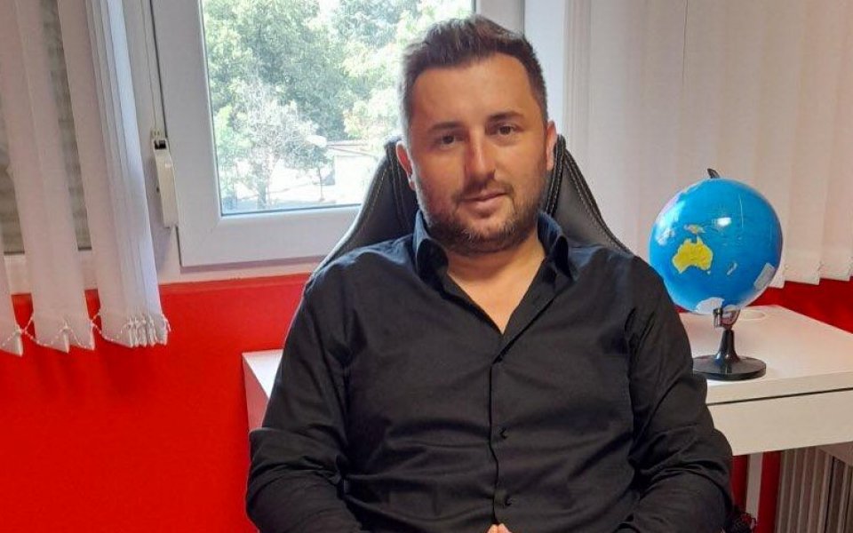 Атанас Дафинов е новият шеф на Пирин Благоевград. На поста